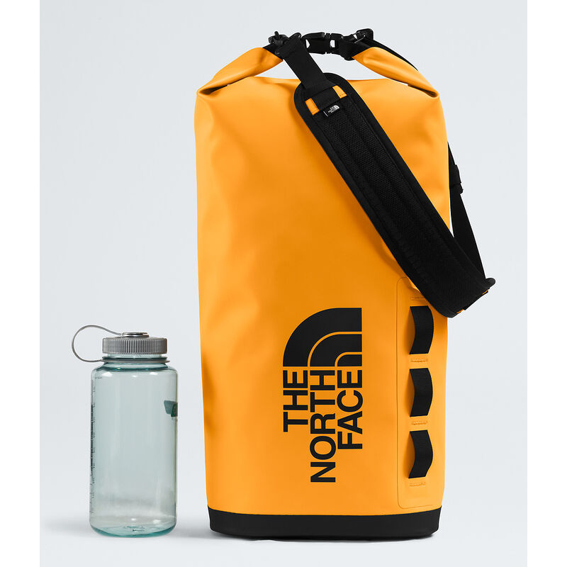 Base Camp Dry Bag 18L, SUMMIT GOLD-TNF BLACK, hi-res image number 5